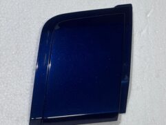 Abdeckung Verdeckklappe links vorn (klein) VW New Beetle Cabrio 1Y0871993 – original, gebraucht, lackiert LG5V Royal Navy/Galactic Blue Perl